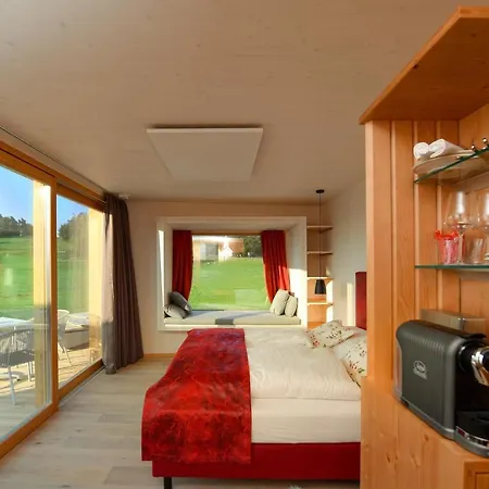 Roo'n Lodges#kolm Lodge