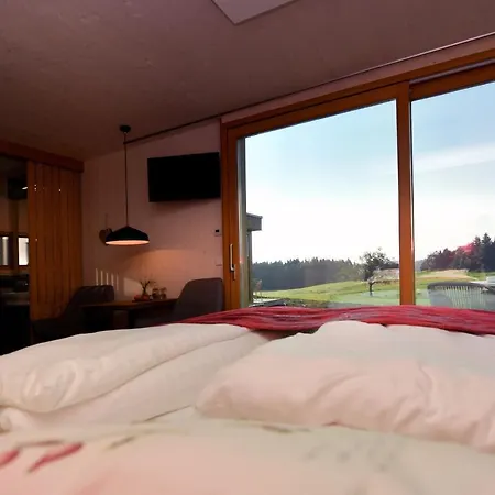 Alojamento de Turismo Selvagem Roo'n Lodges#kolm