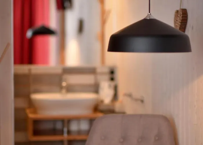 Roo'n Lodges#kolm Gerendaház